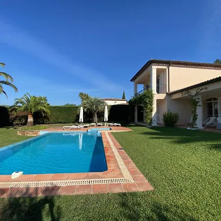 Du Parc Villa *